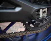 Paddock Stand Bobbins Swingarm Protectors Black for Yamaha MT-10 2016-2022