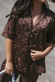 [PUP3] Aaliyah Satin Tie Front Top - Chocolate XS Brown