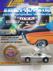 Johnny Lightning Muscle Cars USA 1972 AMC Javelin Series I