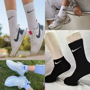 ⚡️正版 Nike 厚襪 nike襪子 勾勾襪 中筒 短筒 男生運動襪子 白色 黑色 灰色 厚底襪 耐吉 女襪 純棉襪子