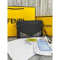 在飛比找蝦皮購物優惠-芬迪 Fendi 優質男士手提包 006