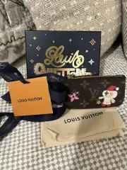 Brand New Louis Vuitton Monogram Pochette Cle Coin Case Vivienne M12217 2024