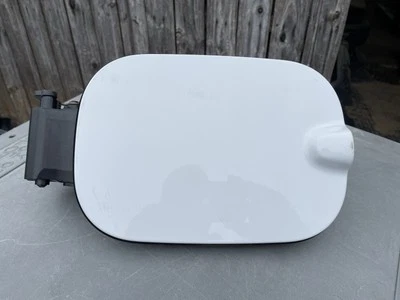 New takeoff Fuel Door Assembly. 2020-2024 Silverado/Sierra 2500/3500 Only