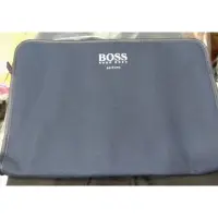 在飛比找蝦皮購物優惠-Hugo Boss 極簡電腦包 電腦保護套 保護套