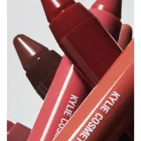 在飛比找蝦皮購物優惠-🖍️現貨🖍️Kylie Cosmetics 霧面蠟筆唇膏 M