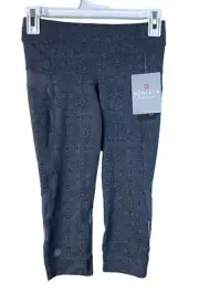NWT Athleta Women Gray Printed Bare To Run Knicker Capri Legging Size XXS Vented