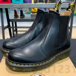 DR.MARTENS 馬丁鞋 2976 YELLOW STITCH 雀爾西 短靴 男女鞋 黑色 馬丁靴 外黃線版 休閒靴