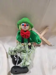 Vintage Clown Marionette Puppet Doll, puppeteer YXW