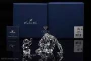 Swarovski Figurines Chimp / Chimpanzee Mother with Baby 5063689
