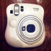 在飛比找旋轉拍賣優惠-富士instax mini 25-白 (不含底片）只用過一次