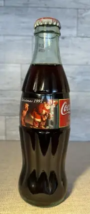 1997 Vintage Coca Cola Classic Christmas Santa Bottle