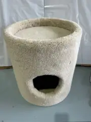 NEW Cat kitten scatch scratching post wood carpet SUNKEN BED CUBBY CONDO BEIGE