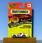MATCHBOX SUPERFAST #2 - WHITE CORVETTE GRAND SPORT -WIDOW - MINT ON CARD 1996