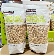 Kirkland Signature Roasted & Unsalted Pistachios In-Shell 48oz 1.36kg (2 Bags)