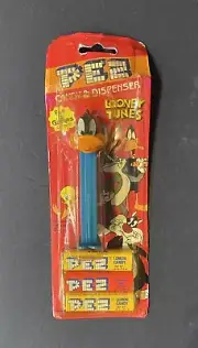 Vintage Daffy Duck Looney Tunes Pez Dispenser 1995