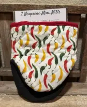 Hot Chili Peppers Mini Oven Mitts Set, Red Green Yellow Chili Pepper Oven Mitts
