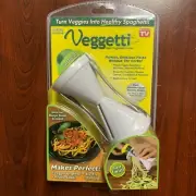 NEW Veggetti Spiral Vegetable Stainless Slicer Cutter Veggie Pasta As Seen On TV