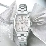 【SEIKO 精工】LUKIA 酒桶型 太陽能 手錶 電波錶 女錶_SK040(1B32-0BJ0S.SSVW229J)