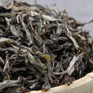 雲南普洱茶 生茶 散茶 特級 2018年春布朗山古樹純料散裝茶葉500g