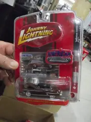 Johnny lightning 1/64 50 oldsmobile super 88 maroon NIB