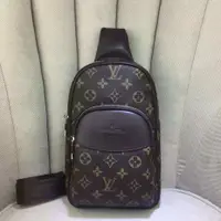 在飛比找蝦皮購物優惠-小桃店二手 Louis Vuitton/LV路易威登男包 L