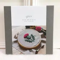 在飛比找Yahoo!奇摩拍賣優惠-日本 樋口愉美子 花 刺繡材料包 含框