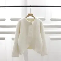 在飛比找ETMall東森購物網優惠-外套女韓國圓領寬松針織開衫毛衣