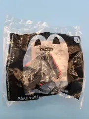 2022 McDonalds Happy Meal Toy Disney Cars ROADTRIP LIGHTNING MCQUEEN # 1 SEALED