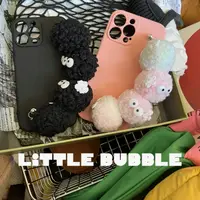 在飛比找樂天市場購物網優惠-mylittlebubble可愛黑煤球毛絨球iphone13