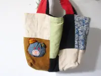 在飛比找Yahoo!奇摩拍賣優惠-可愛日本手工 拼布包 可手提 側背 美包