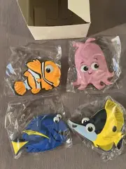 Disney Pixar Finding Nemo Tub Clingers Set of 4 NEW Nemo, Dory, Tad, Pearl ￼