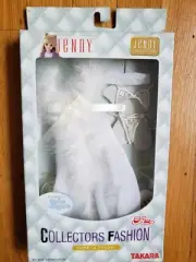 TAKARA JENNY doll Collectors Fashion Robe & Lingerie Dress Set
