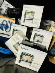 NEW Garmin Nuvi 855T GPS Navigation System Complete Set