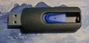 Black & Blue Retractable USB Flash Drive Memory Stick Thumb 16Gb Win Formatted