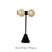 avon pearlesque Clip On Earrings