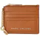 【MARC JACOBS 馬克賈伯】經典金屬LOGO信用卡證件掛鈎鍊條零錢包(咖)