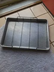 Nordic Ware Roasting Pan With Strainer