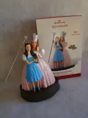 New HALLMARK THE WIZARD OF OZ Dorothy Toto The Good Witch Glinda 6 1/2" Ornament