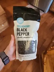 Amazon Brand - Happy Belly Tellicherry Black Pepper, Whole Peppercorn, 16 Ounces
