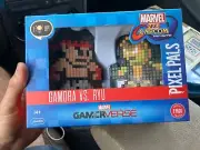 PIXEL PALS - GAMORA VS RYU - Brand New