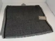 VAN HEUSEN MEN'S GRAY & BLACK SCARF - BLACK TRIM - RET 40.00(CL-A-10-22)FS