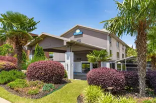 Days Inn by Wyndham Atlanta Marietta Ballpark