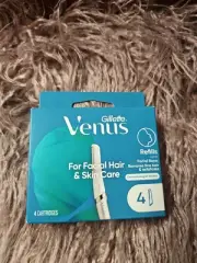 NEW GILLETTE VENUS Facial Hair & Skin Care Razor Refills 4 Cartridges.
