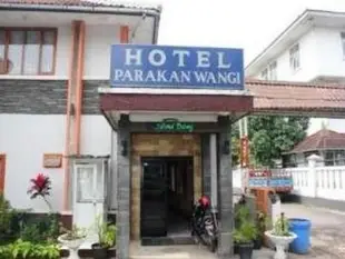 帕拉坎萬吉飯店Hotel Parakan Wangi