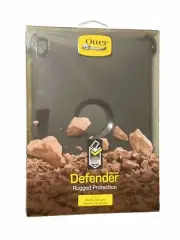 OtterBox 77-55780 Defender Series iPad Air Case - Black