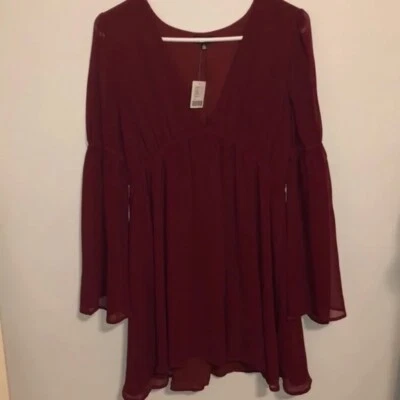 NWT Urban Outfitters Lucca V neck Dress Size Large