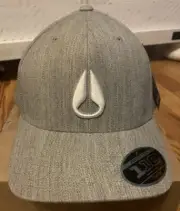 Nixon Deep Down SnapBack 110 Flexfit Hat Heather Gray/white
