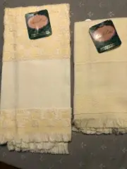 CHARLES CRAFT in NC - kitchen towel, fingertip towel and 2 cross stitch leaflets