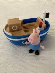 Peppa Pigs Adventure Little Toy Boat Includes 2 1/4” Pig 4 1/2”x2 3/4” Boat New
