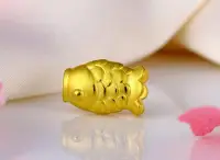 在飛比找Yahoo!奇摩拍賣優惠-俐格珠寶批發 純金9999 黃金小魚  純金小魚串珠 黃金串